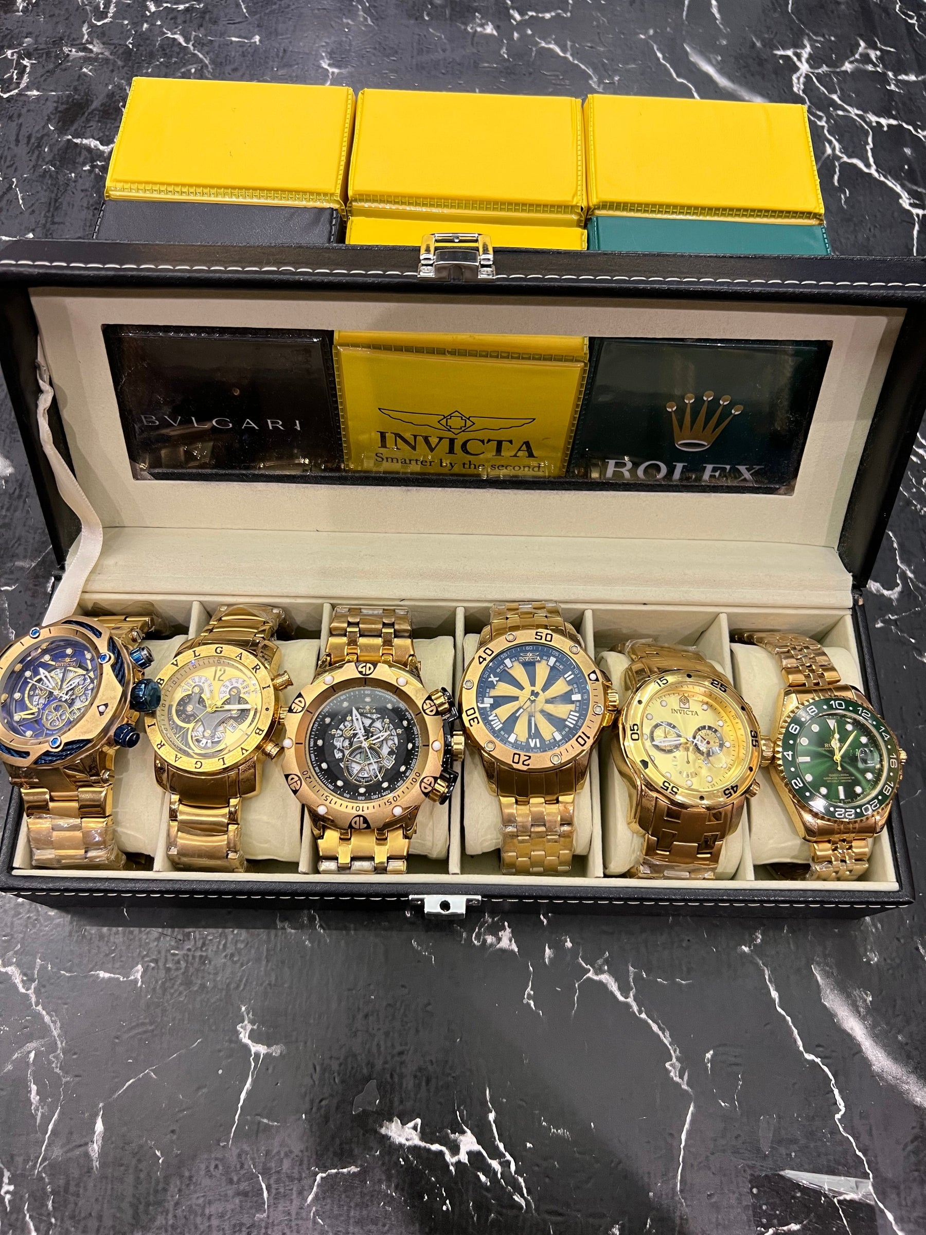 MALETA COM 6 RELÓGIOS