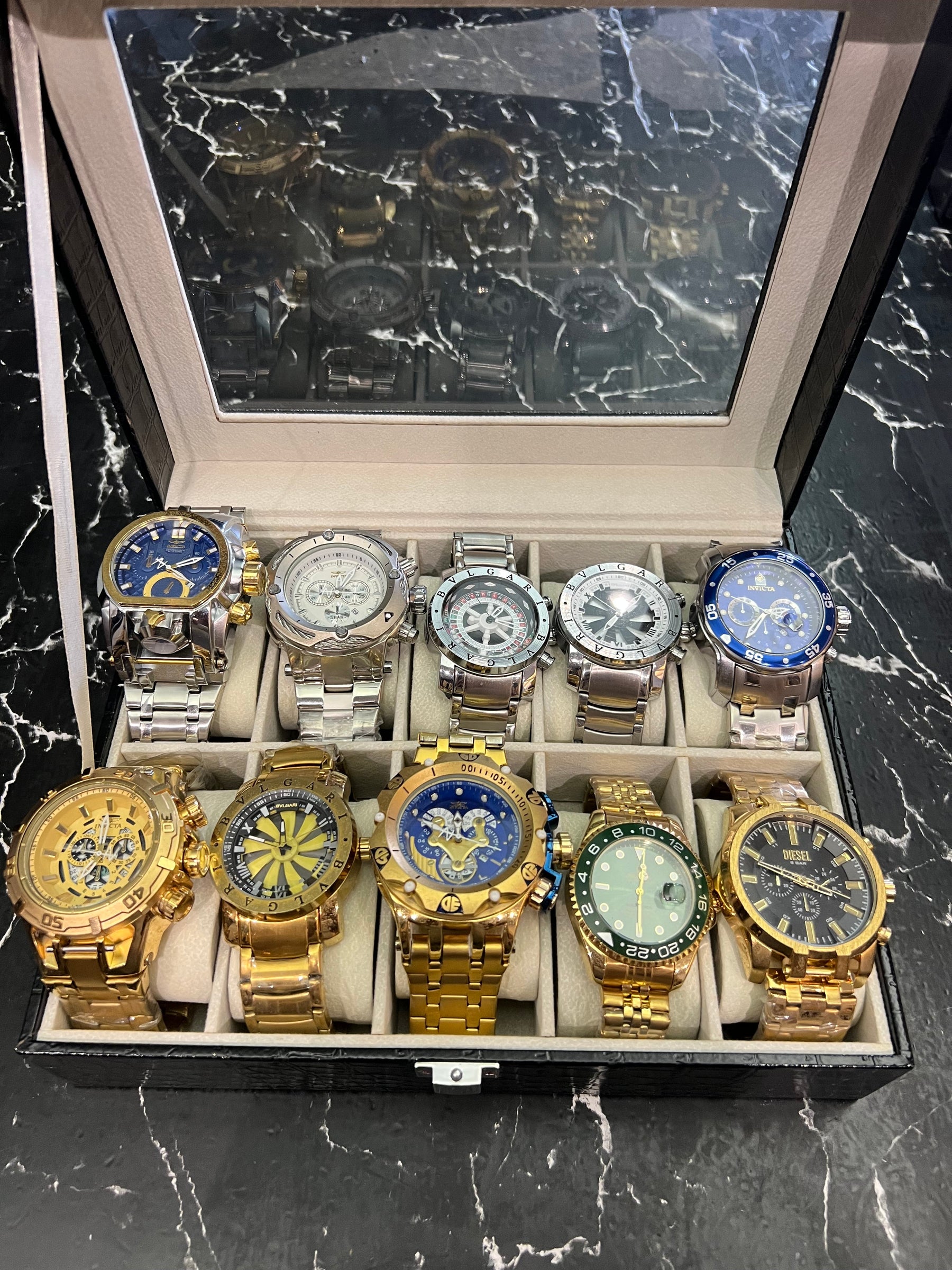 MALETA COM 10 RELÓGIOS