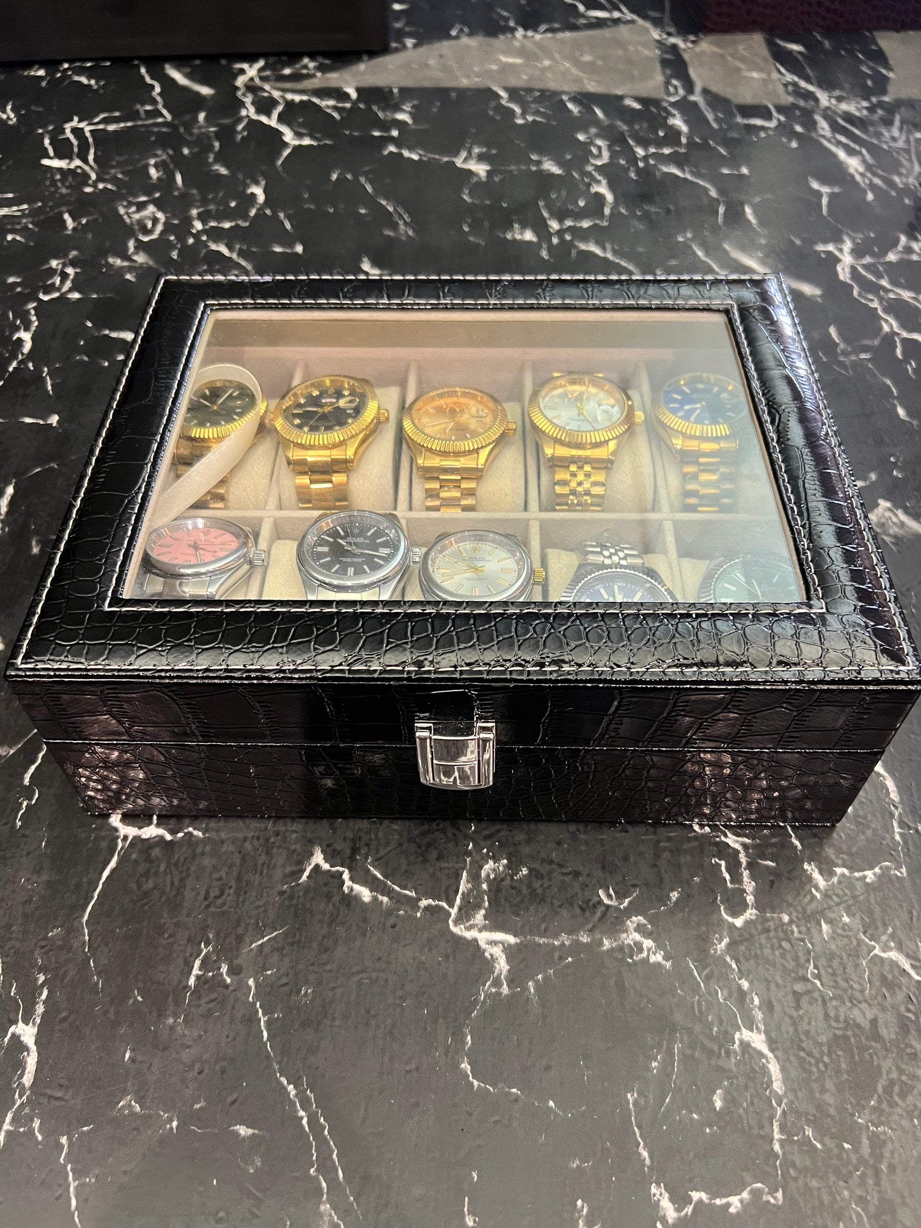 MALETA COM 10 RELÓGIOS