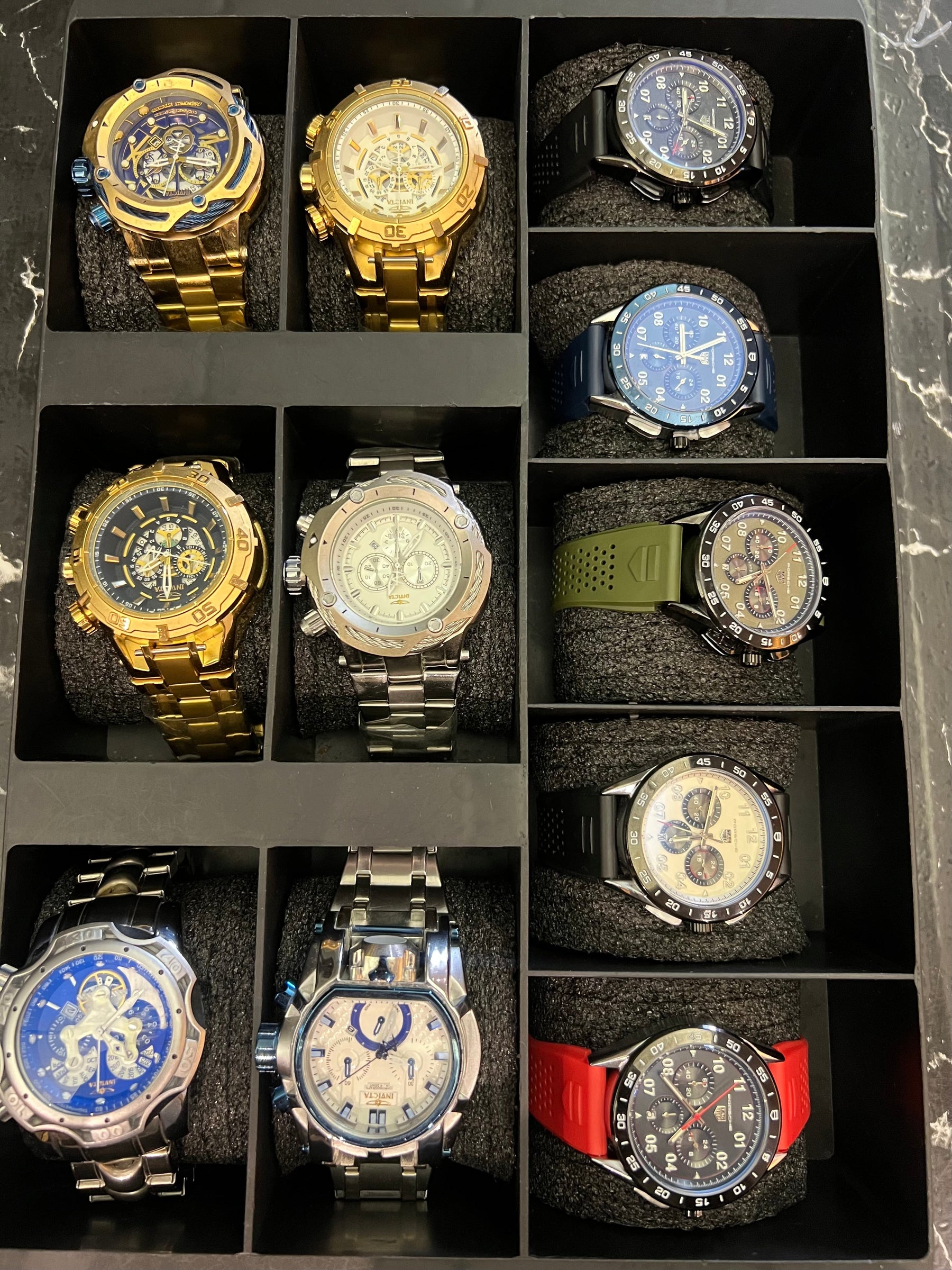 MALETA COM 15 RELÓGIOS