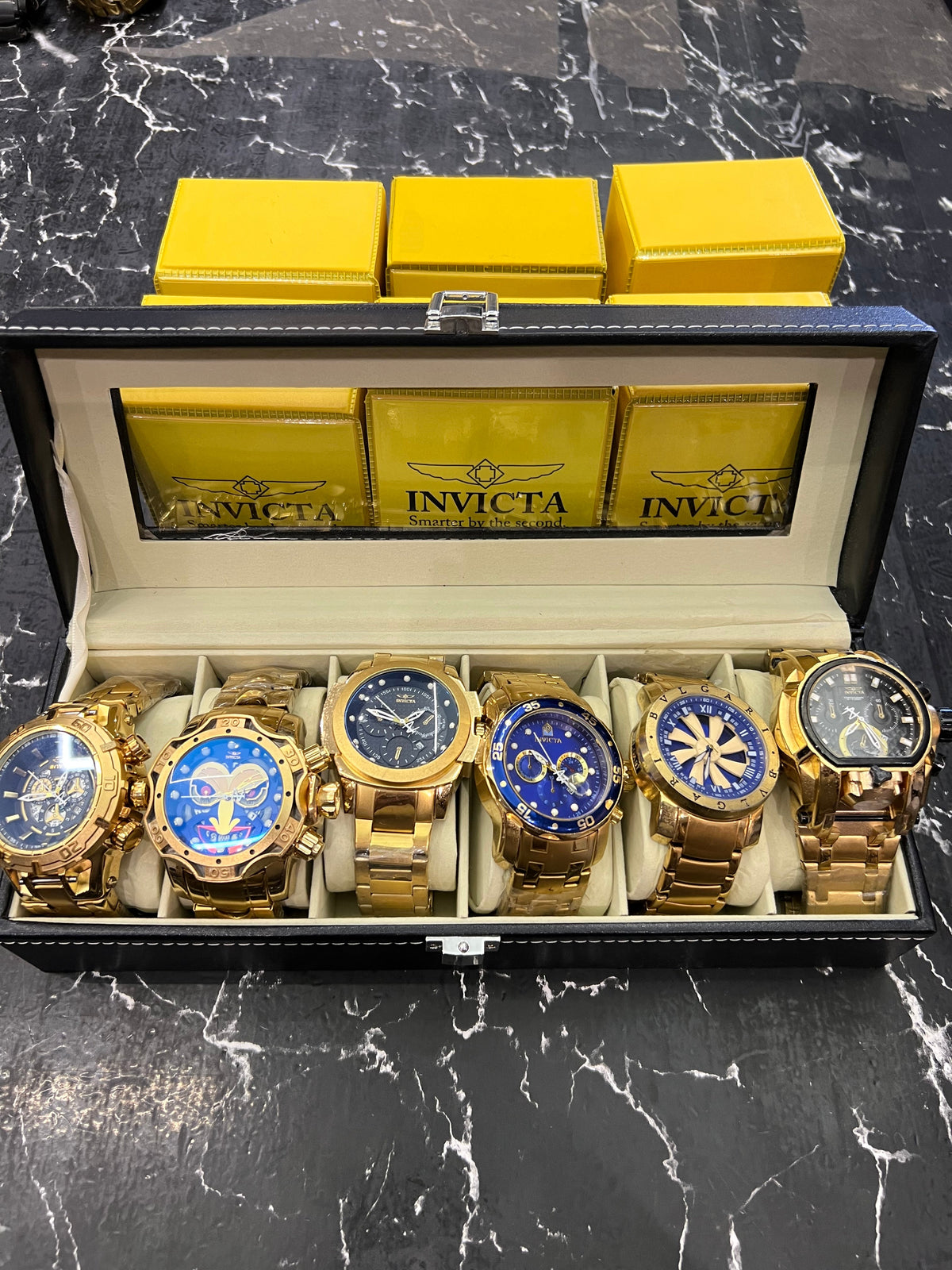 MALETA COM 6 RELÓGIOS