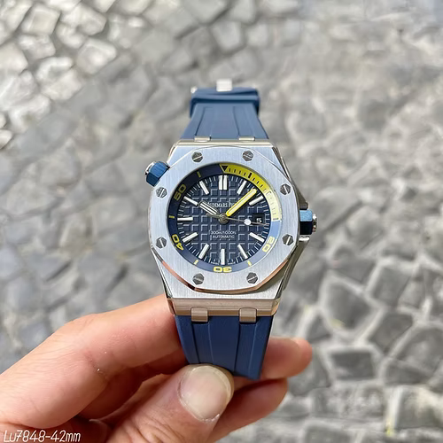 AUDEMARS PIGUET ROYAL OAK OFFSHORE DIVER AZUL 42MM