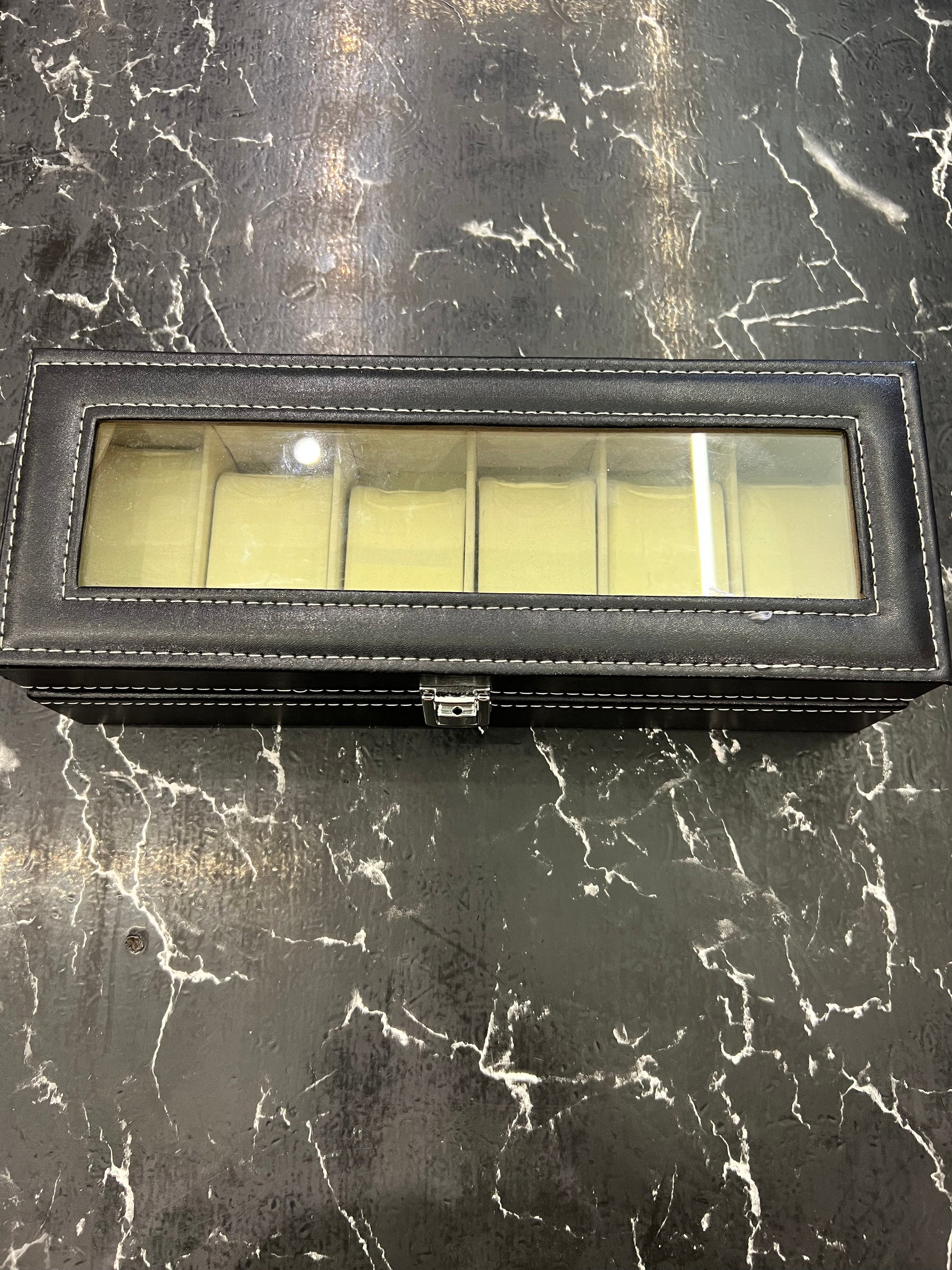 MALETA COM 6 RELÓGIOS