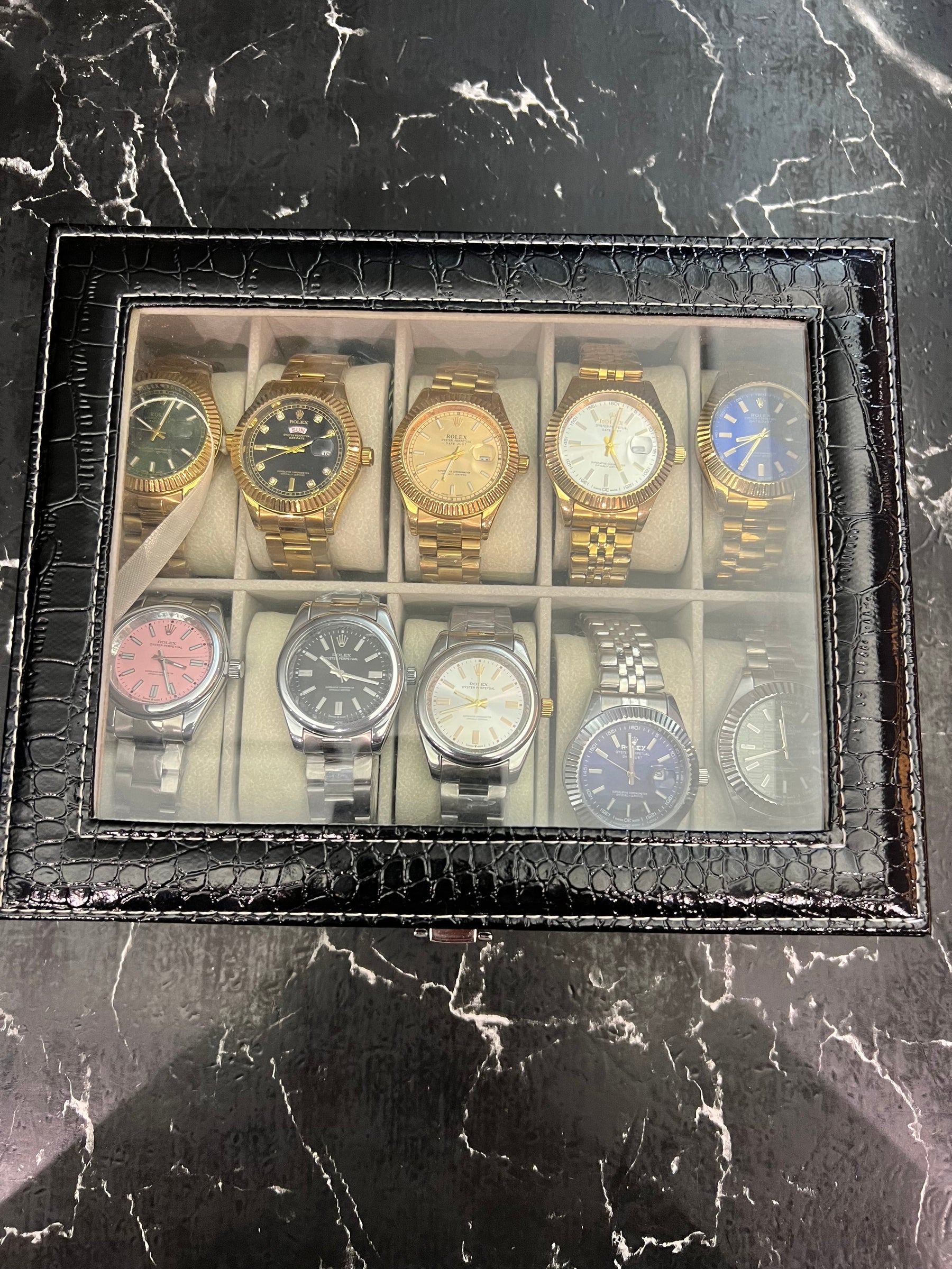 MALETA COM 10 RELÓGIOS